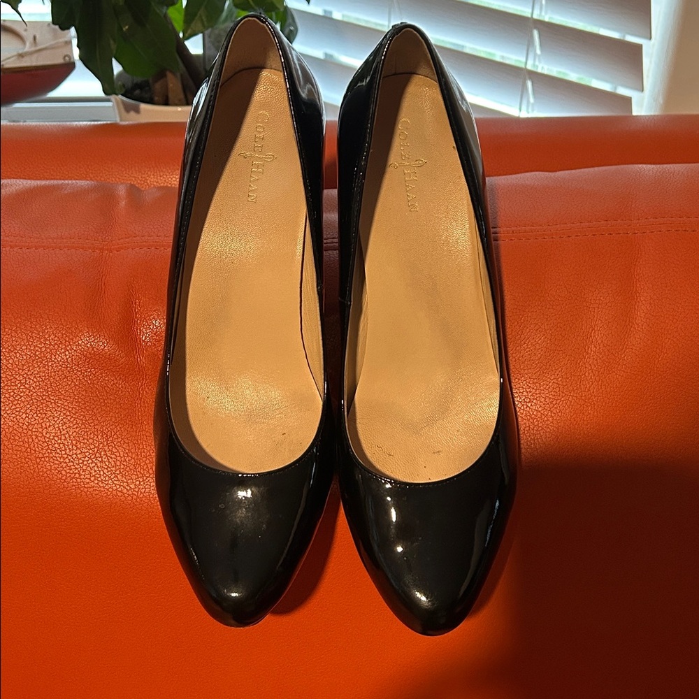 Cole Haan Shiny Black Leather Pumps